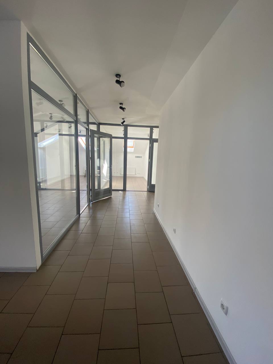 Оренда офісу 250 м², Шевченка пл.
