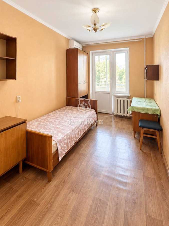 Продажа 2-комнатной квартиры 53.2 м², Зодчих ул., 4