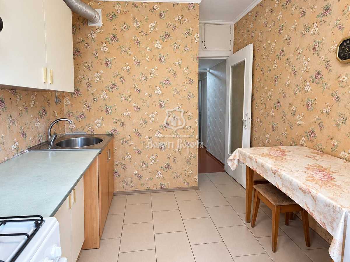 Продажа 2-комнатной квартиры 53.2 м², Зодчих ул., 4