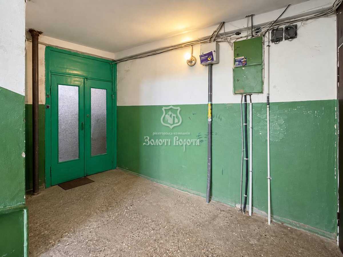 Продажа 2-комнатной квартиры 53.2 м², Зодчих ул., 4