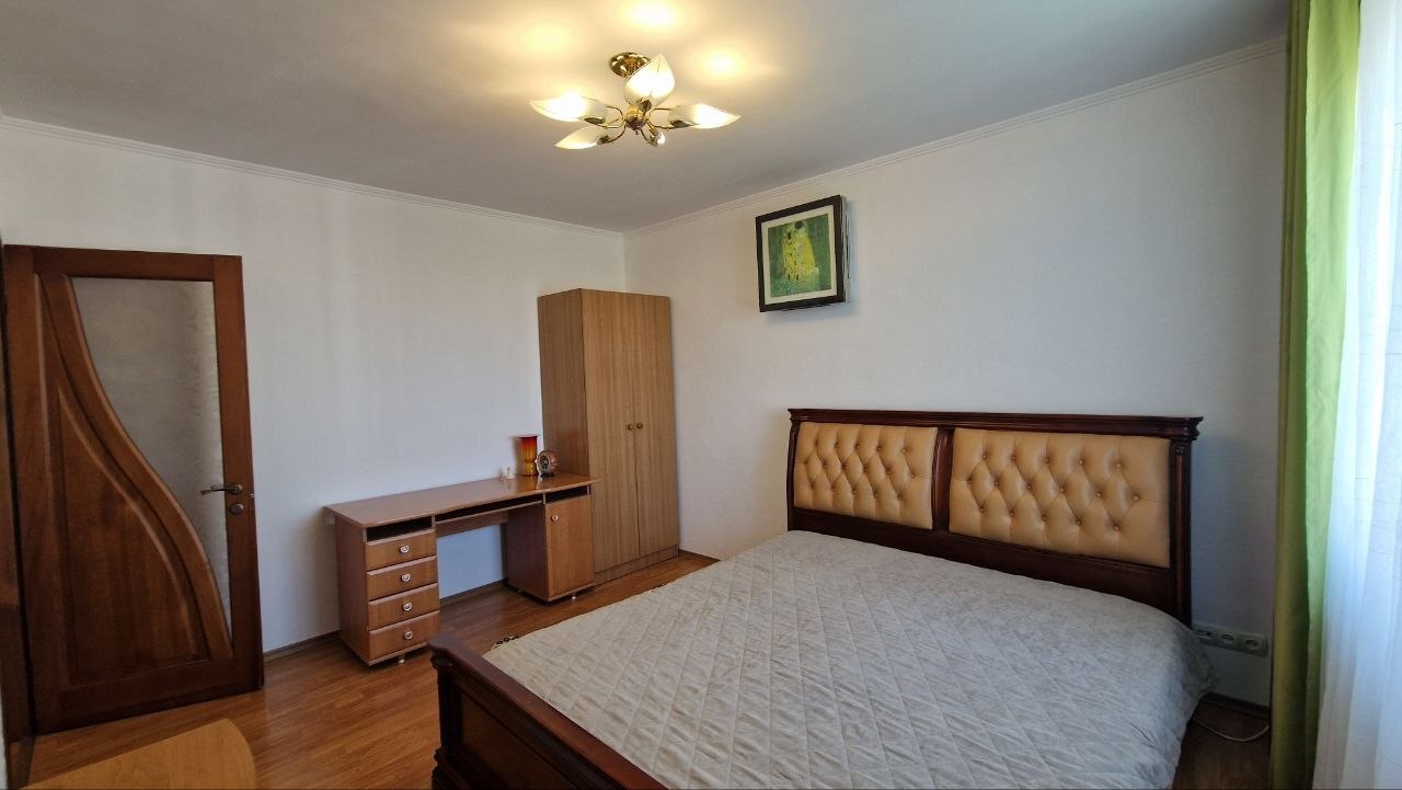 Продажа 3-комнатной квартиры 80 м², Левитана ул.