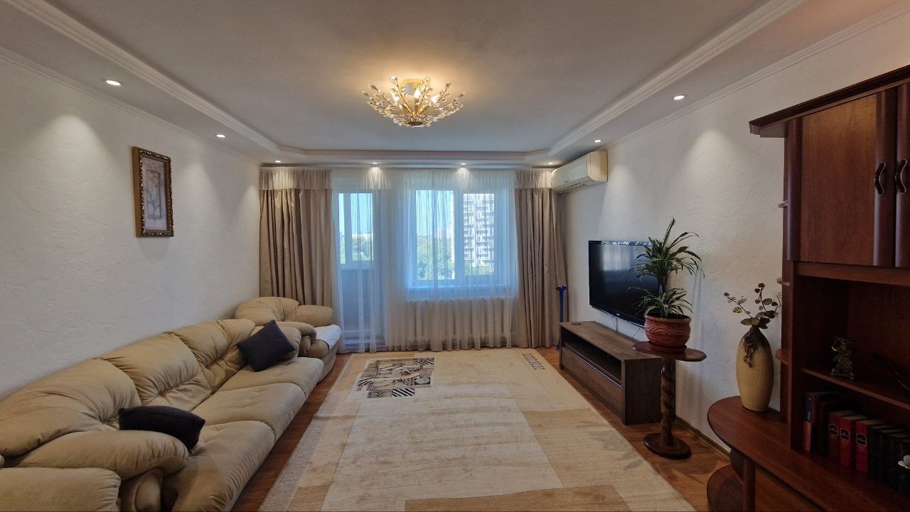 Продажа 3-комнатной квартиры 80 м², Левитана ул.