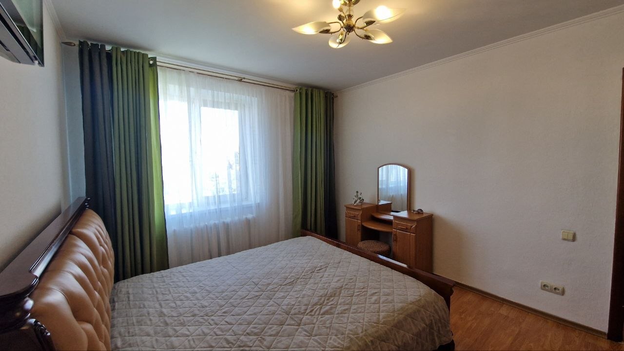 Продажа 3-комнатной квартиры 80 м², Левитана ул.