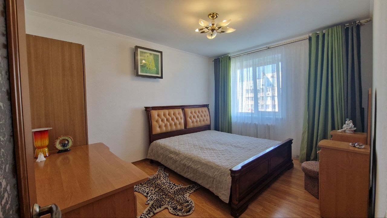 Продажа 3-комнатной квартиры 80 м², Левитана ул.