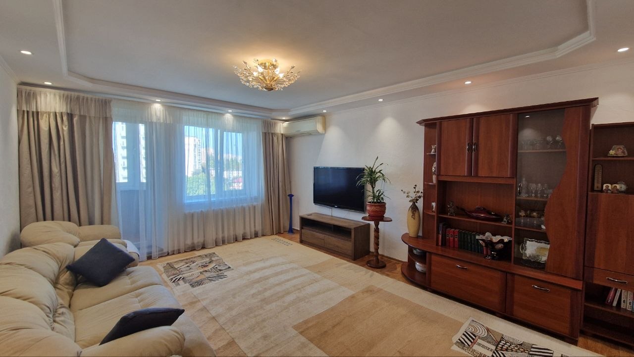 Продажа 3-комнатной квартиры 80 м², Левитана ул.