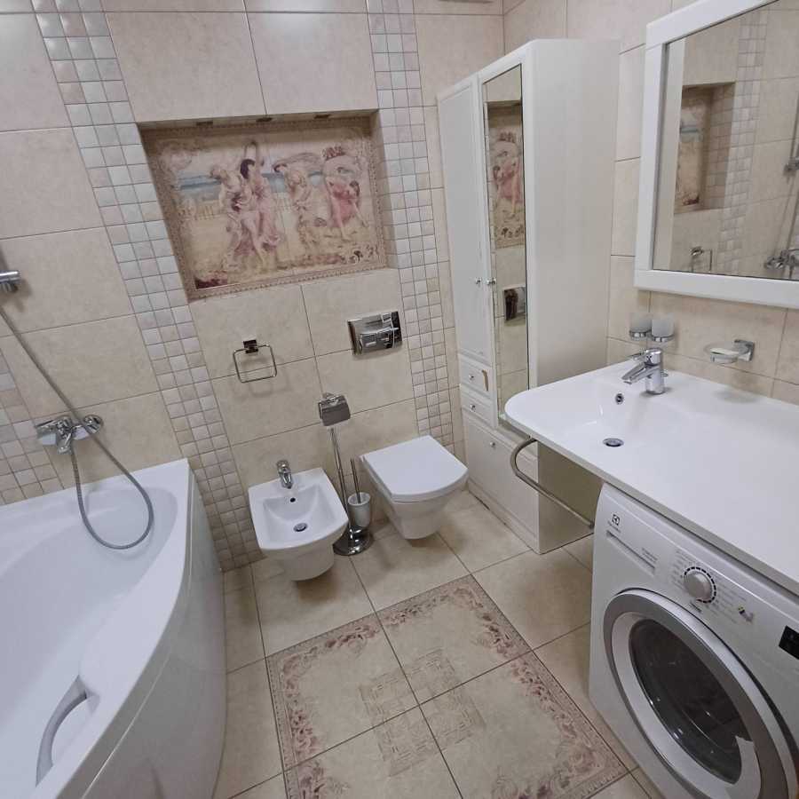 Продажа 3-комнатной квартиры 103.7 м², Михаила Донца ул., Ломоносова, 71г