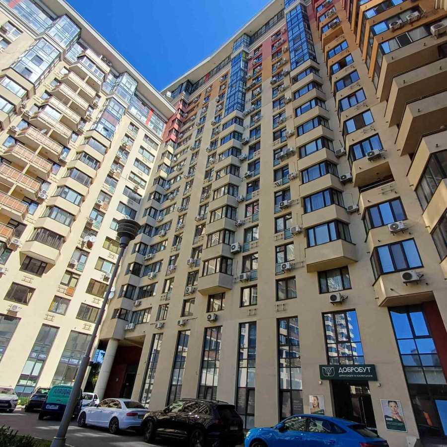 Продажа 3-комнатной квартиры 103.7 м², Михаила Донца ул., Ломоносова, 71г