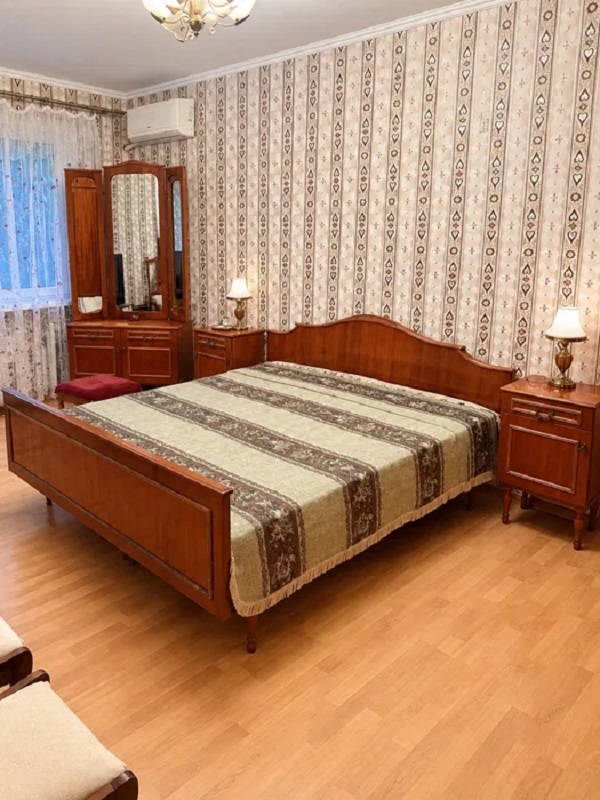 Продаж 3-кімнатної квартири 61.5 м², Небесної сотні просп.