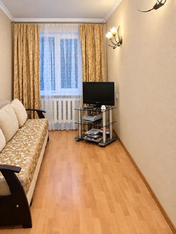 Продаж 3-кімнатної квартири 61.5 м², Небесної сотні просп.