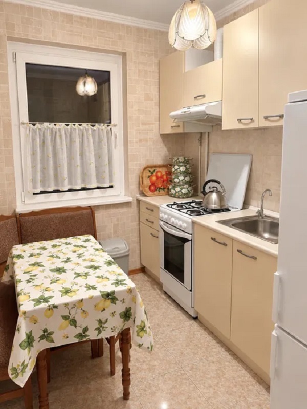 Продаж 3-кімнатної квартири 61.5 м², Небесної сотні просп.