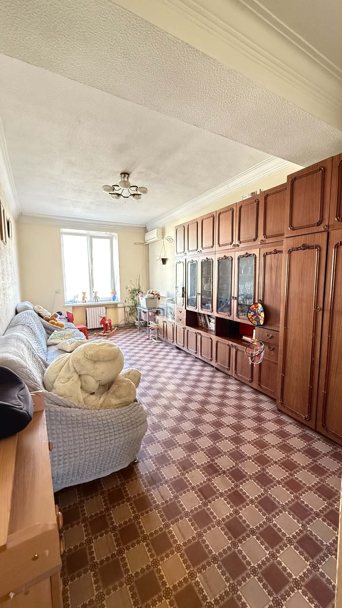 Продажа 3-комнатной квартиры 72 м², Европейский бул., 1