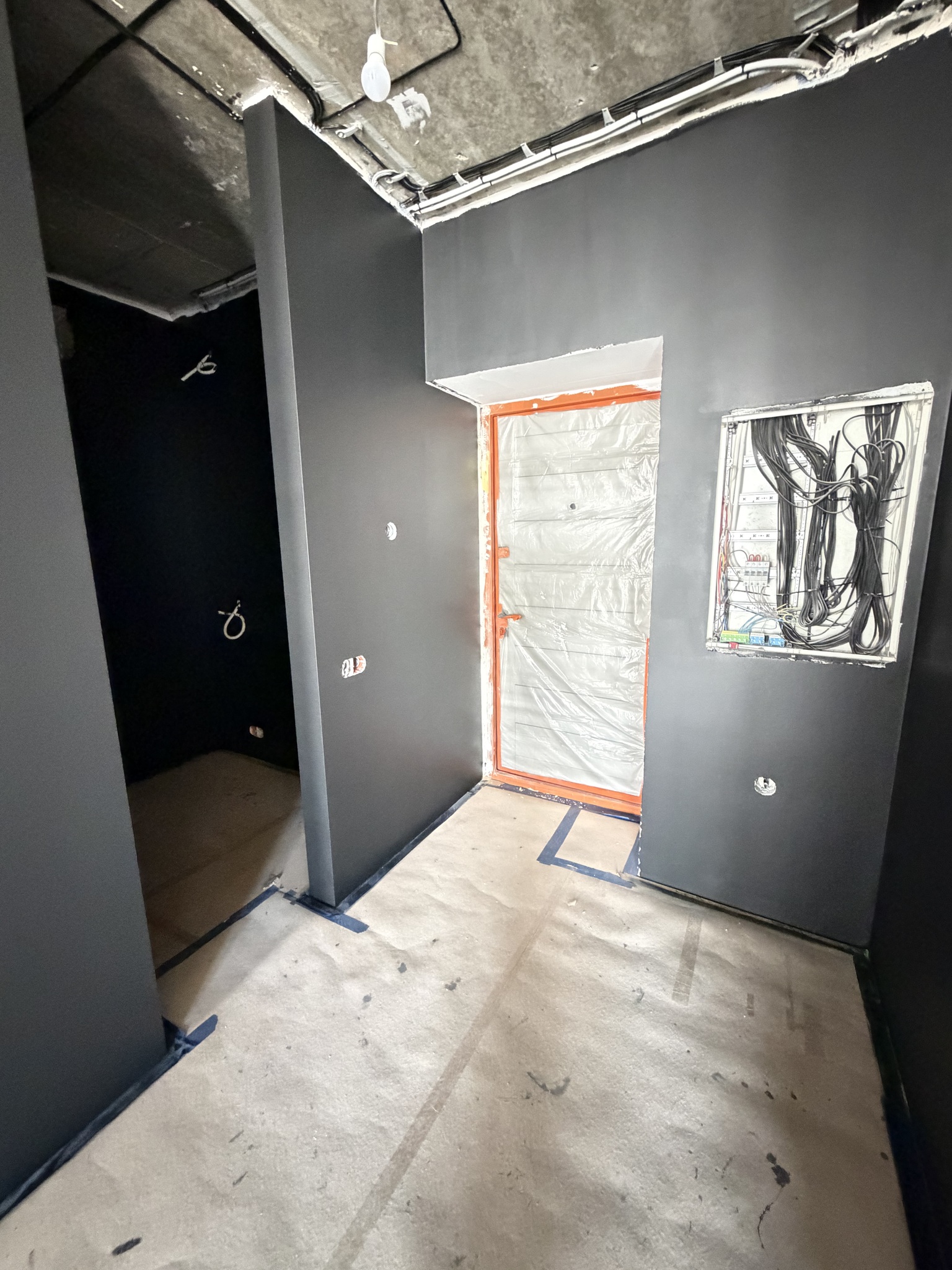 Продажа 1-комнатной квартиры 81 м², Левадная ул.