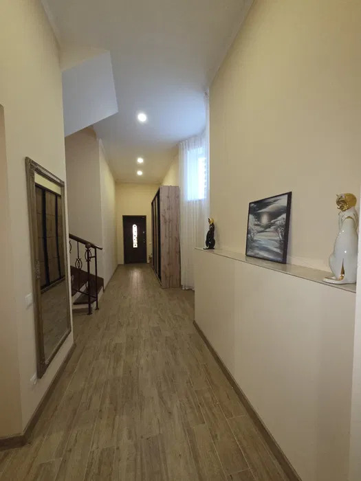 Оренда будинку 221 м², Саперно-Слобідський про-д