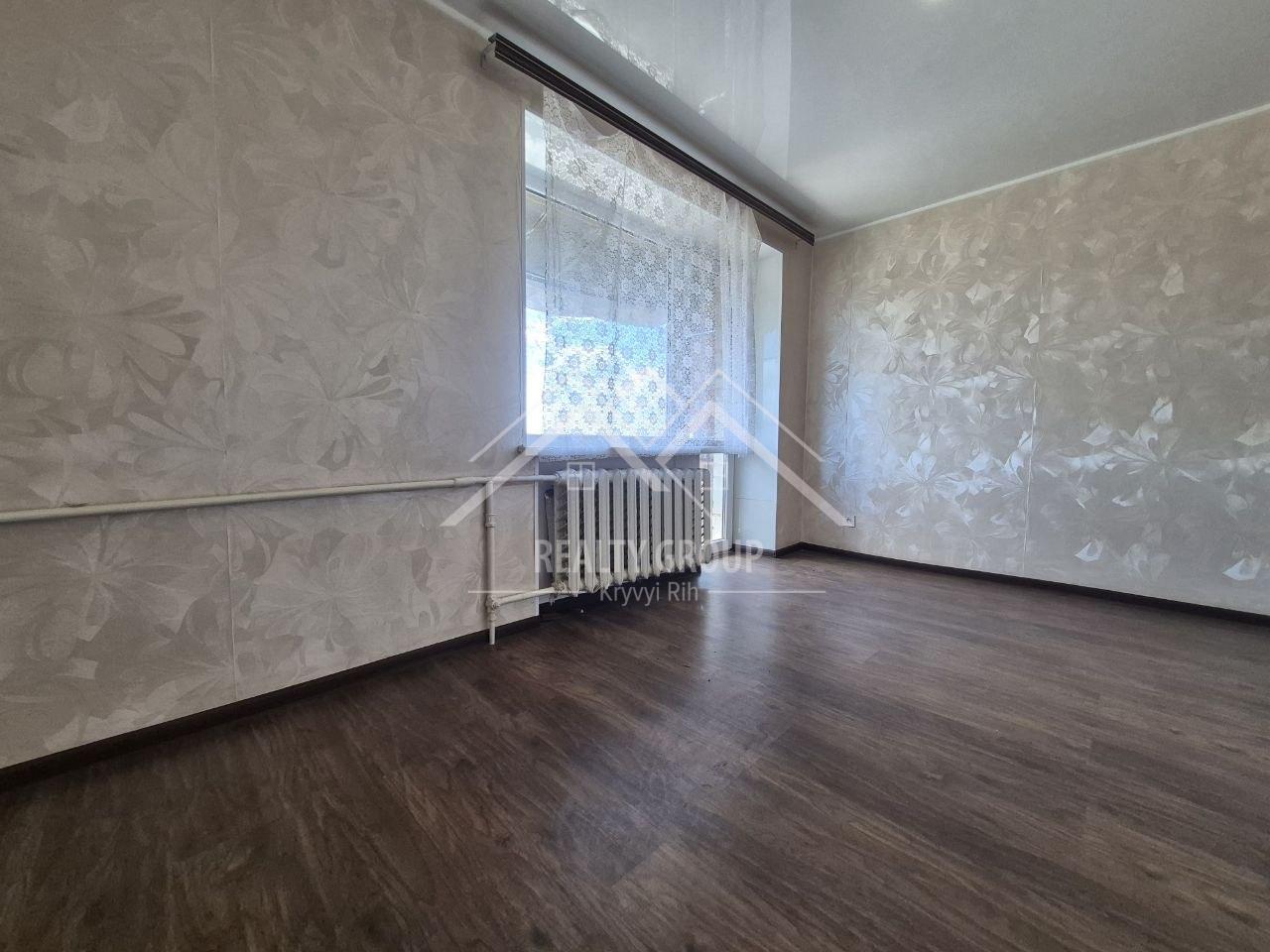 Продажа 3-комнатной квартиры 52 м², Украинская ул.