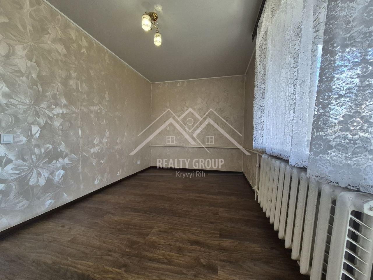 Продажа 3-комнатной квартиры 52 м², Украинская ул.
