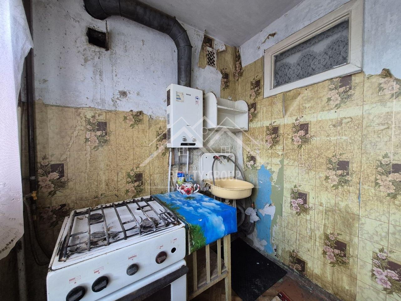 Продажа 3-комнатной квартиры 52 м², Украинская ул.