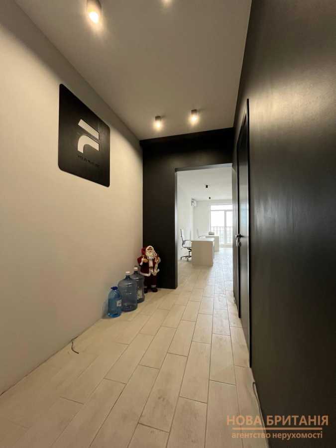 Продажа 1-комнатной квартиры 38 м², Михаила Максимовича ул., 24А