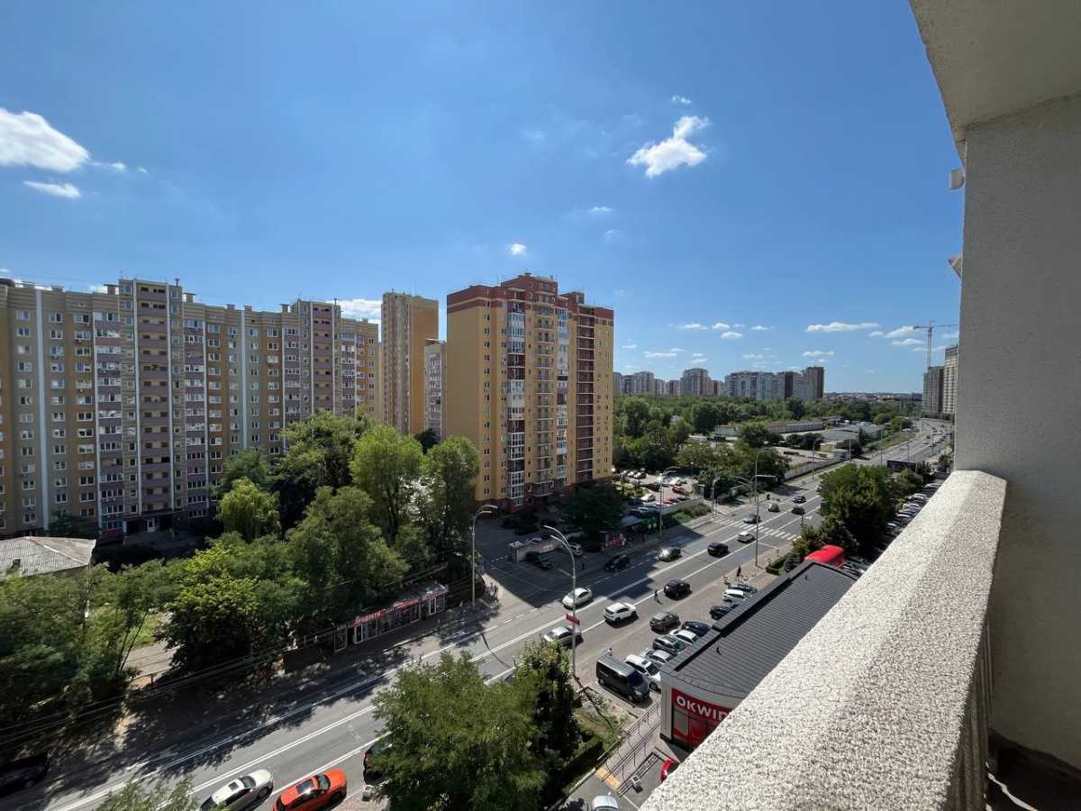 Продажа 1-комнатной квартиры 68 м², Михаила Максимовича ул., 28