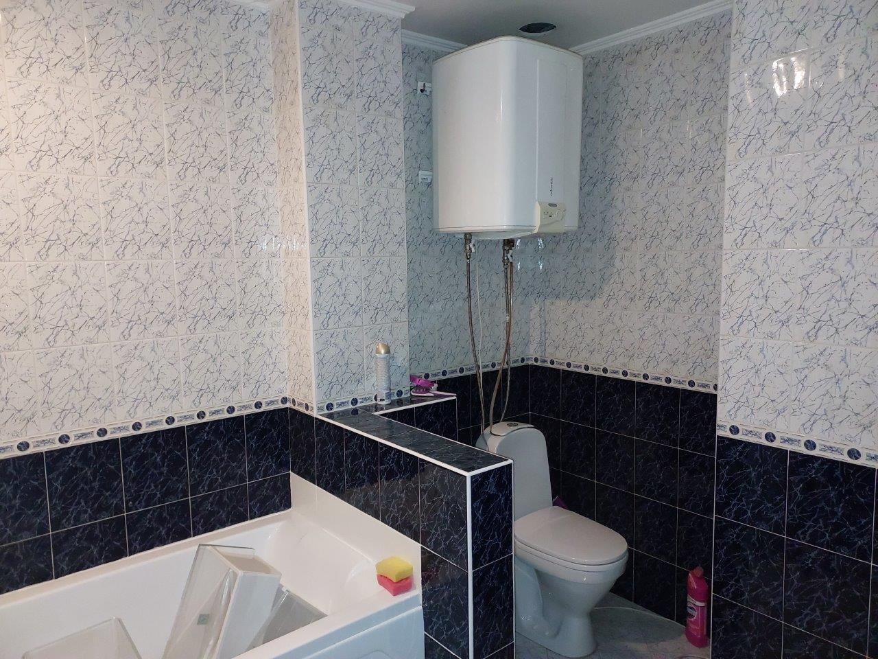Продажа 4-комнатной квартиры 97 м², Кирилловская ул., 30/5