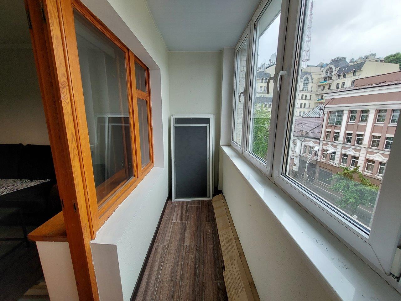 Продажа 4-комнатной квартиры 97 м², Кирилловская ул., 30/5
