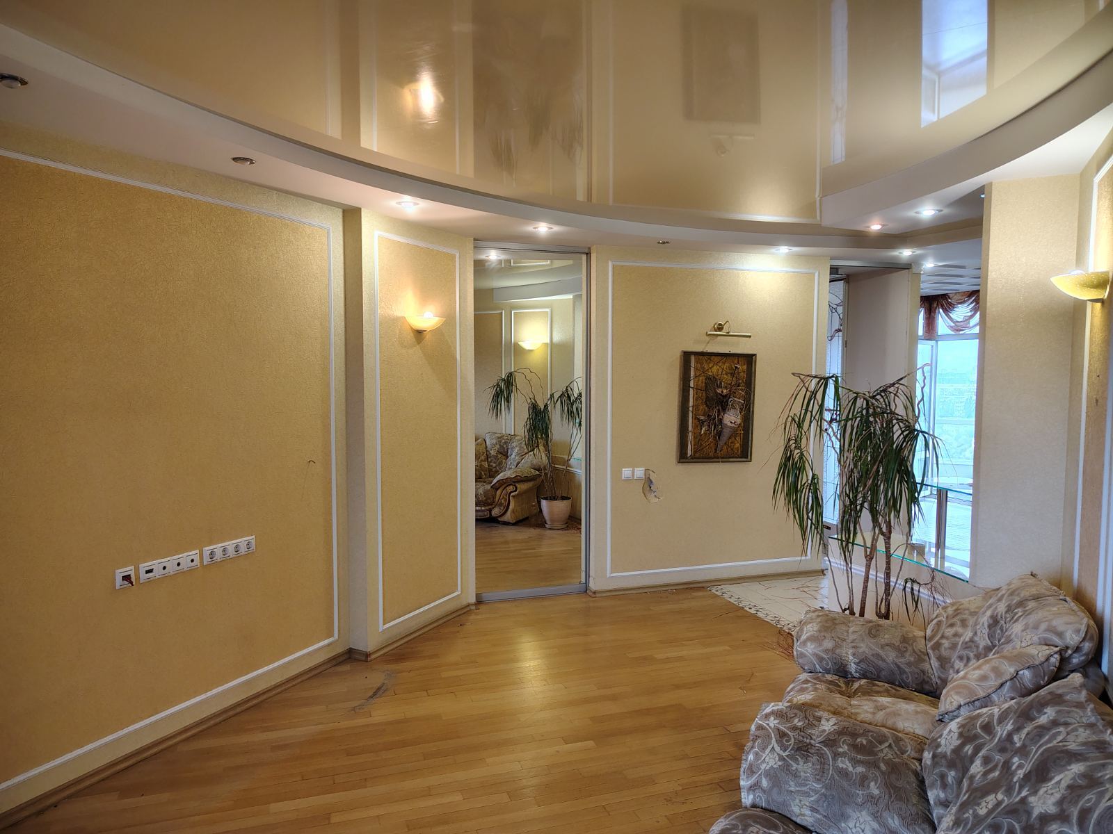Продажа 3-комнатной квартиры 96 м², Николая Амосова ул., 4