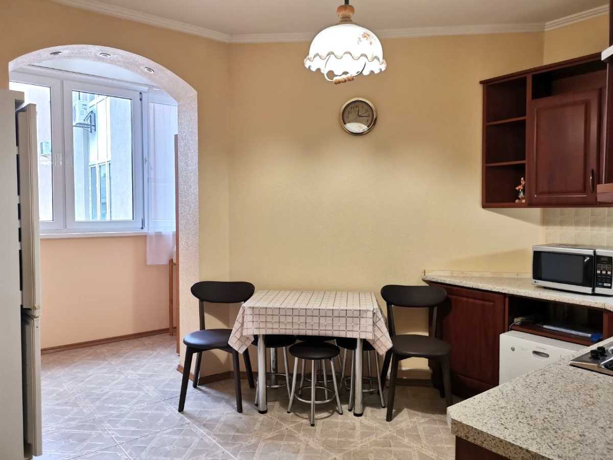 Аренда 2-комнатной квартиры 79 м², Раисы Окипной ул., 4