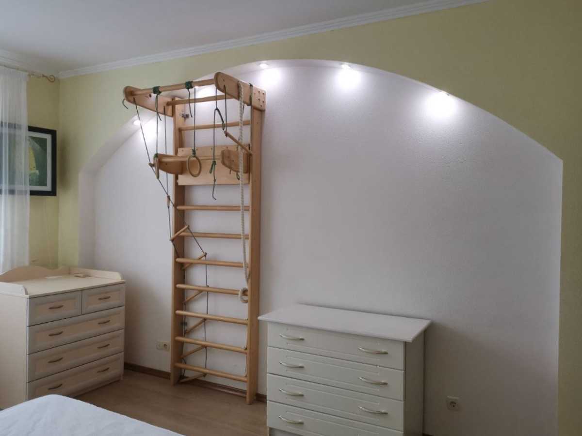 Аренда 2-комнатной квартиры 79 м², Раисы Окипной ул., 4