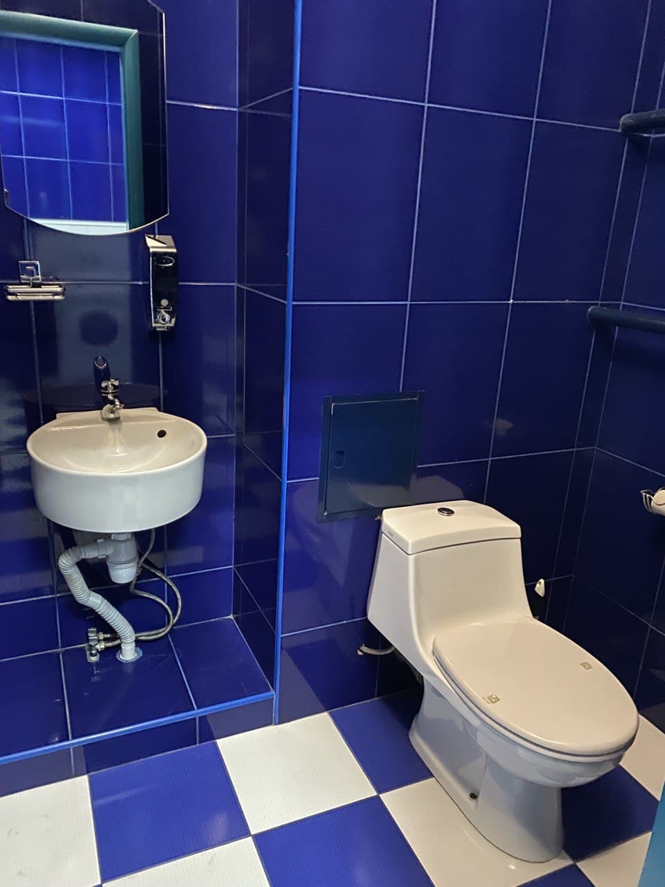 Оренда офісу 195 м², Турівська вул., 31