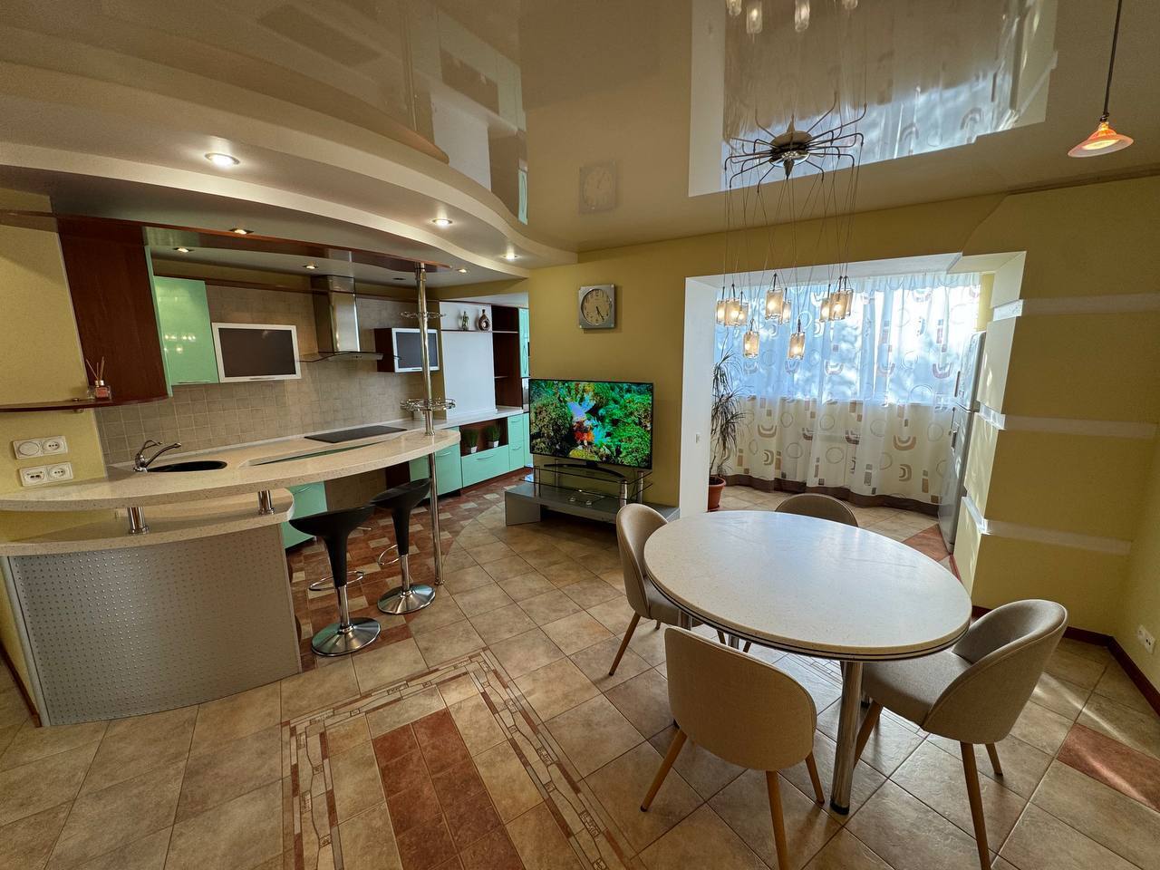 Аренда 3-комнатной квартиры 80 м², Рабочая ул.