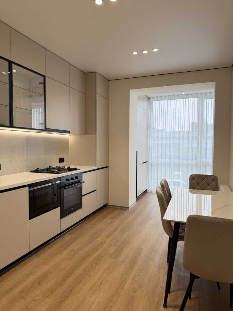 Продажа 2-комнатной квартиры 67 м², Яровица ул.