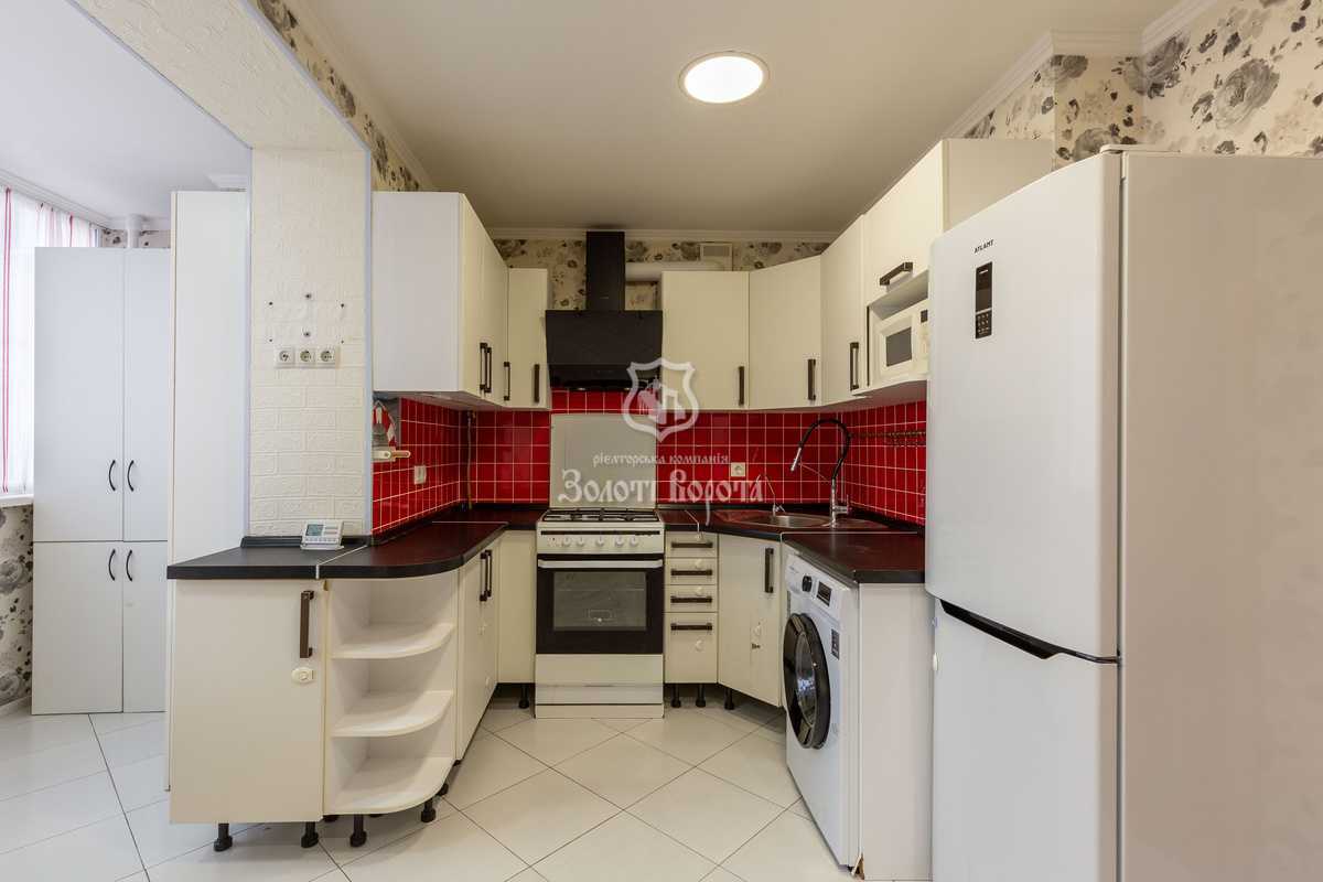 Продажа 2-комнатной квартиры 63.1 м², Мира ул., 50