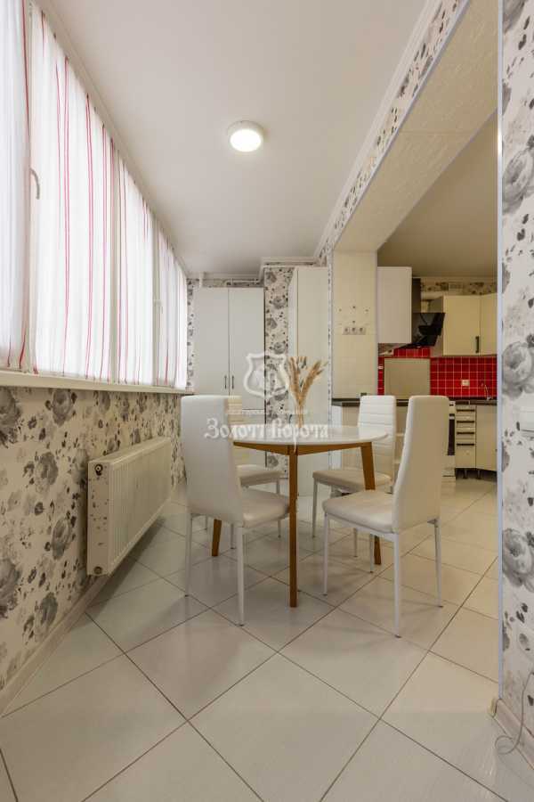 Продажа 2-комнатной квартиры 63.1 м², Мира ул., 50