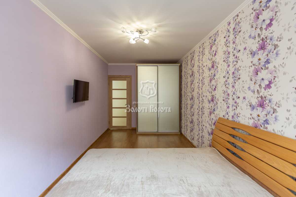 Продажа 2-комнатной квартиры 63.1 м², Мира ул., 50