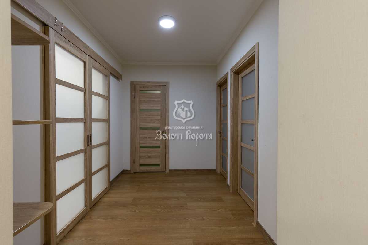 Продажа 2-комнатной квартиры 63.1 м², Мира ул., 50