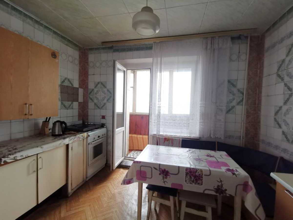 Оренда 4-кімнатної квартири 79 м², Володимира Маяковського просп., 72А