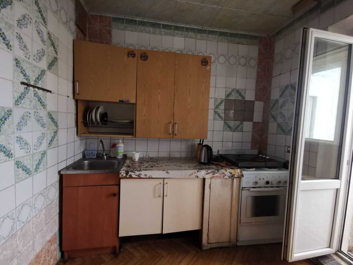 Оренда 4-кімнатної квартири 79 м², Володимира Маяковського просп., 72А