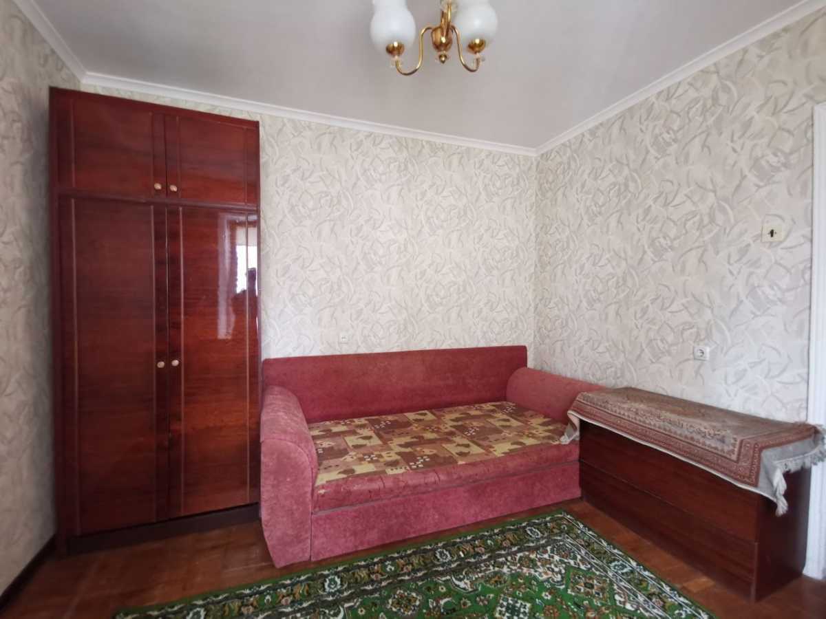 Оренда 4-кімнатної квартири 79 м², Володимира Маяковського просп., 72А