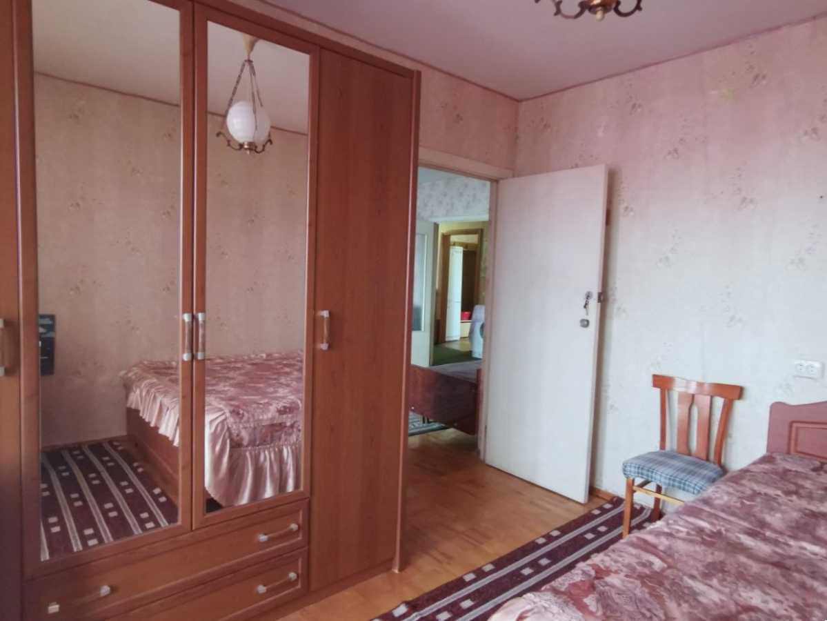 Оренда 4-кімнатної квартири 79 м², Володимира Маяковського просп., 72А
