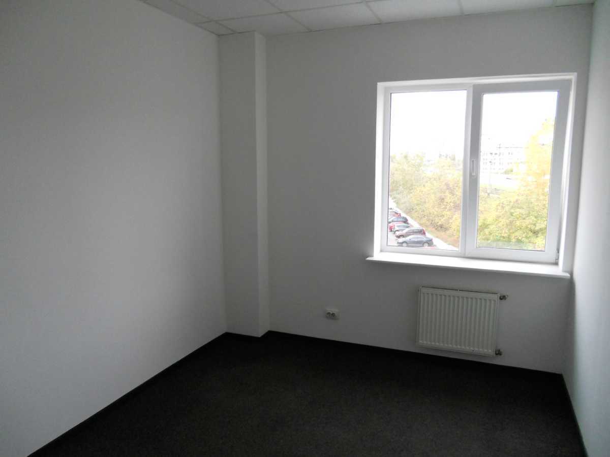 Оренда офісу 430 м², Новокостянтинівська вул.