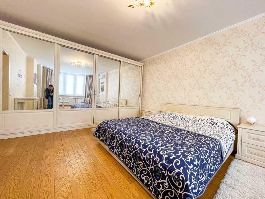 Продажа 4-комнатной квартиры 133 м², Срибнокильская ул., 22