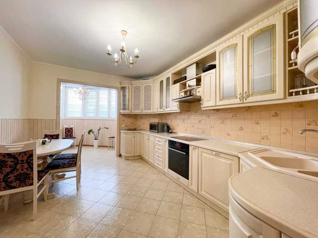 Продажа 4-комнатной квартиры 133 м², Срибнокильская ул., 22
