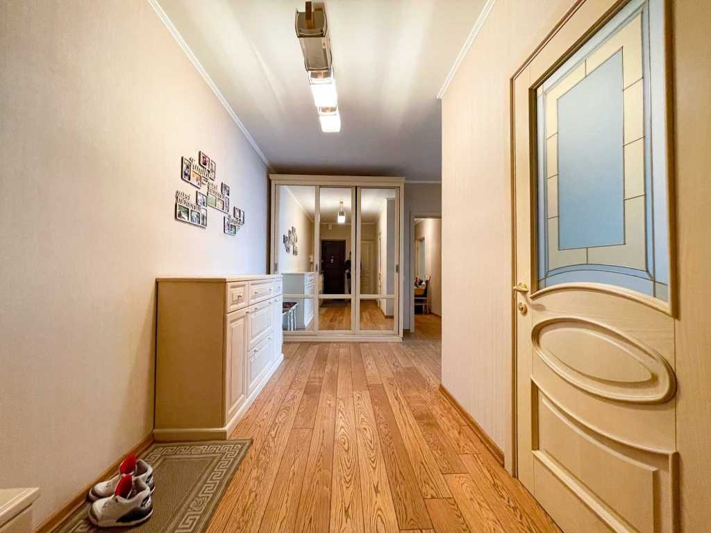 Продажа 4-комнатной квартиры 133 м², Срибнокильская ул., 22