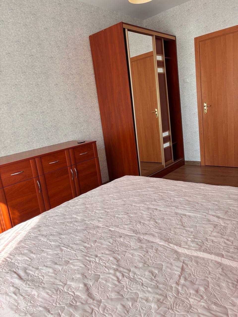 Оренда 2-кімнатної квартири 72 м², Єлизавети Чавдар вул.