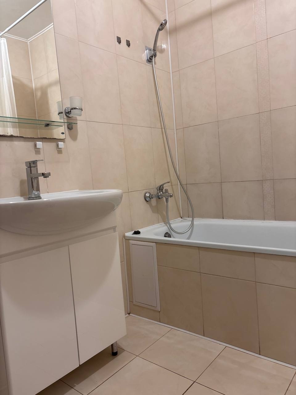 Оренда 2-кімнатної квартири 72 м², Єлизавети Чавдар вул.