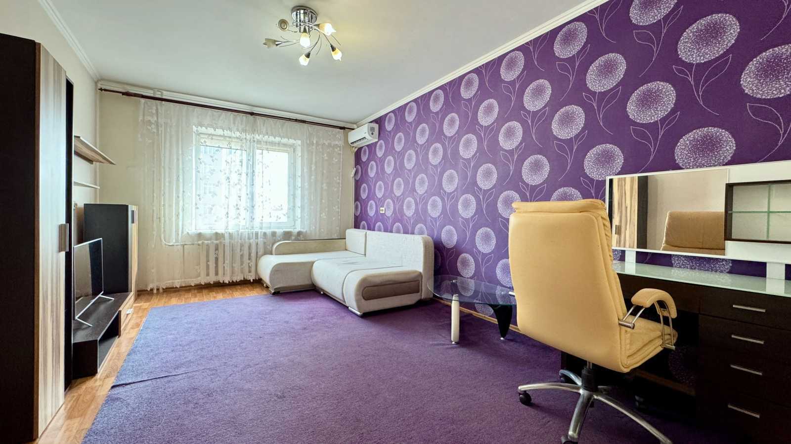 Аренда 1-комнатной квартиры 43 м², Елены Пчилки ул., 4
