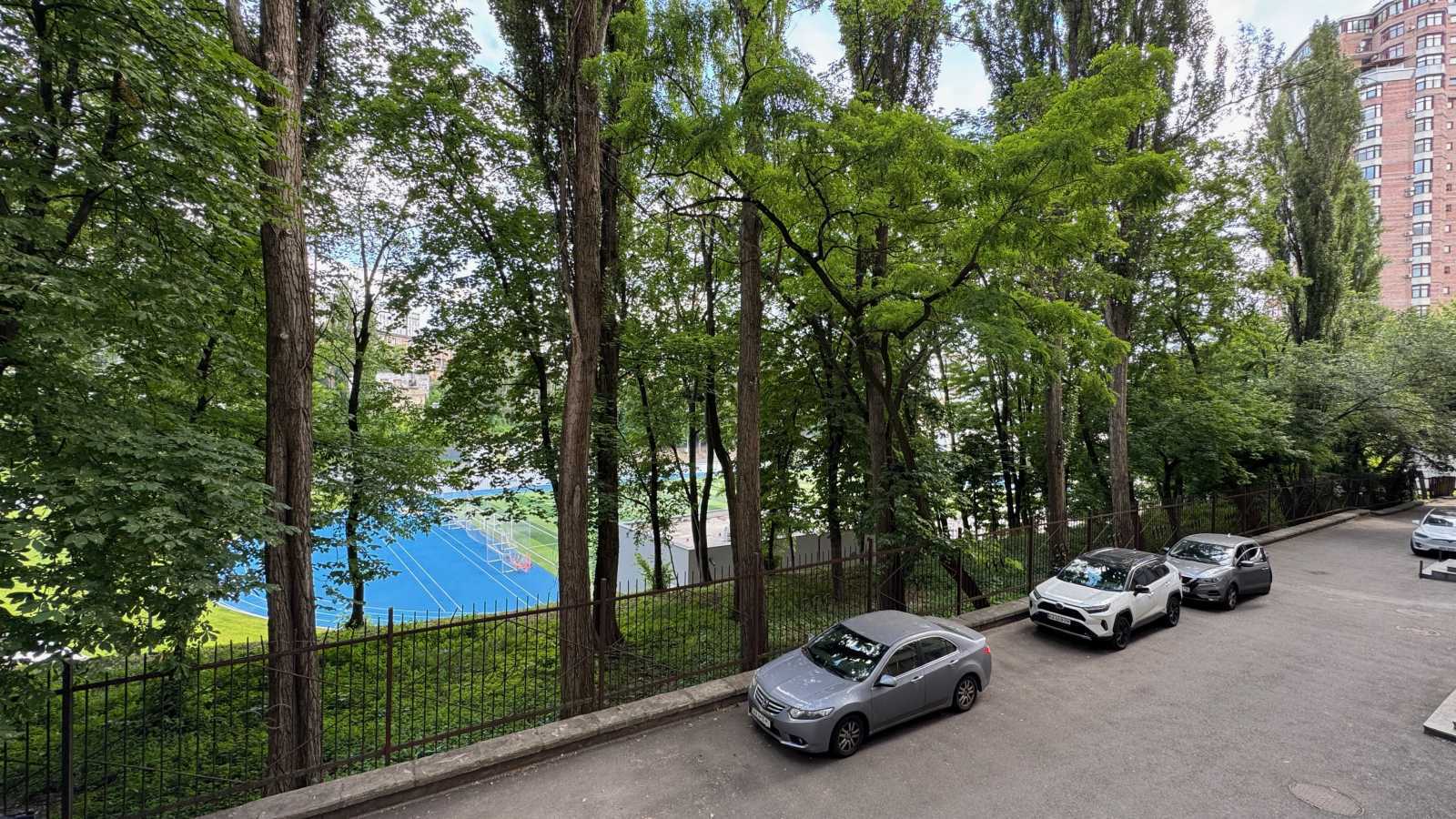 Продажа 4-комнатной квартиры 130 м², Михаила Грушевского ул.