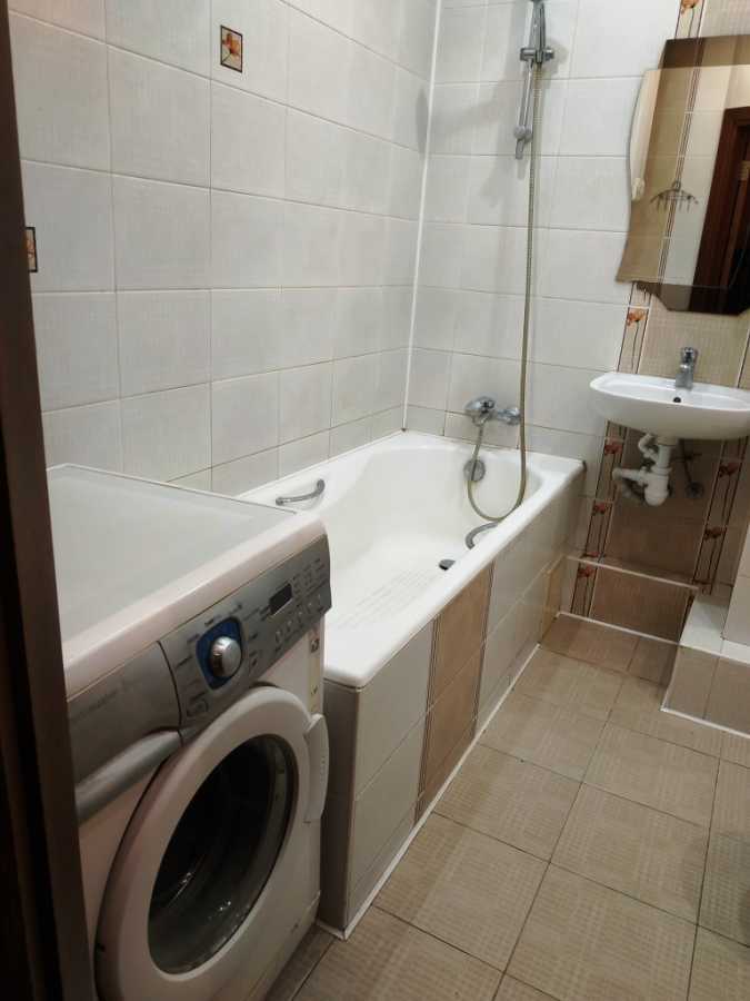 Оренда 1-кімнатної квартири 43.6 м², Миколи Лаврухіна вул., 5