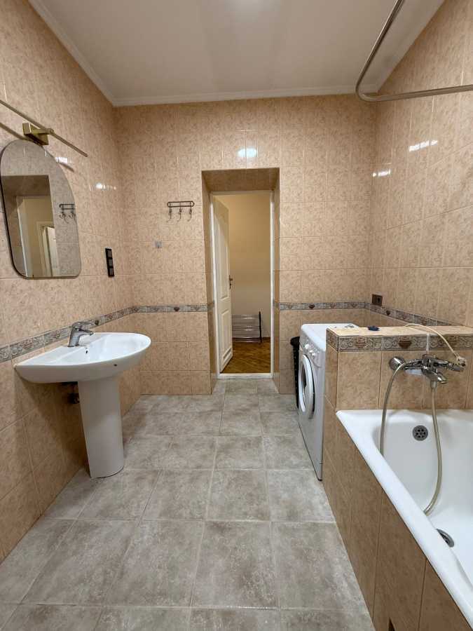 Оренда 3-кімнатної квартири 78 м², Михайла Бойчука вул., 9/12