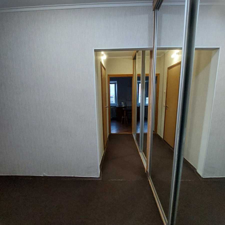 Аренда 1-комнатной квартиры 45 м², Федора Кричевского ул., Ернста, 2