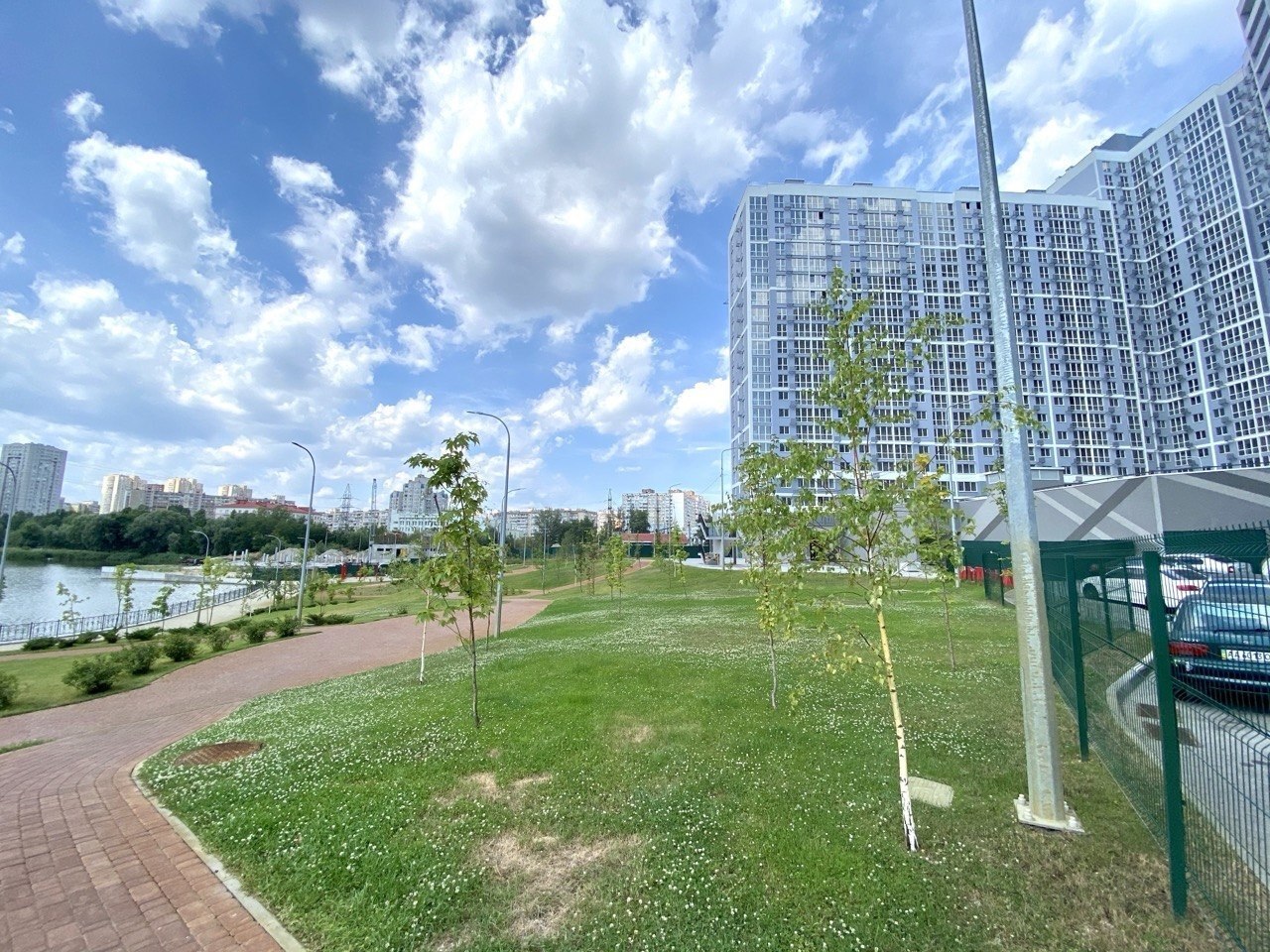 Продажа 1-комнатной квартиры 42 м², Ревуцкого ул., 40В